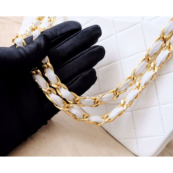 Chanel vintage classic flap bag 25cm