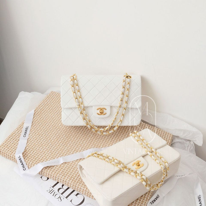 Chanel vintage classic flap bag 25cm