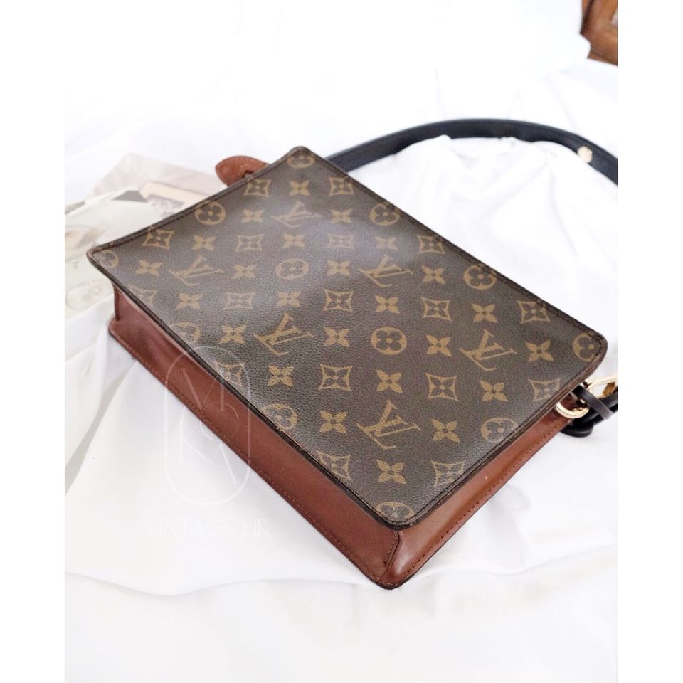 Louis Vuitton monogram clutch bag
