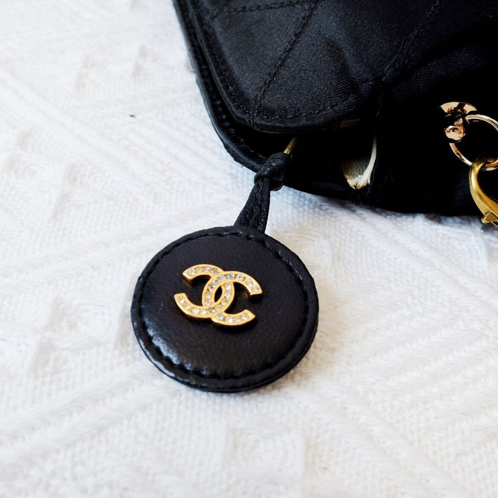 Chanel vintage silk clutch+chain