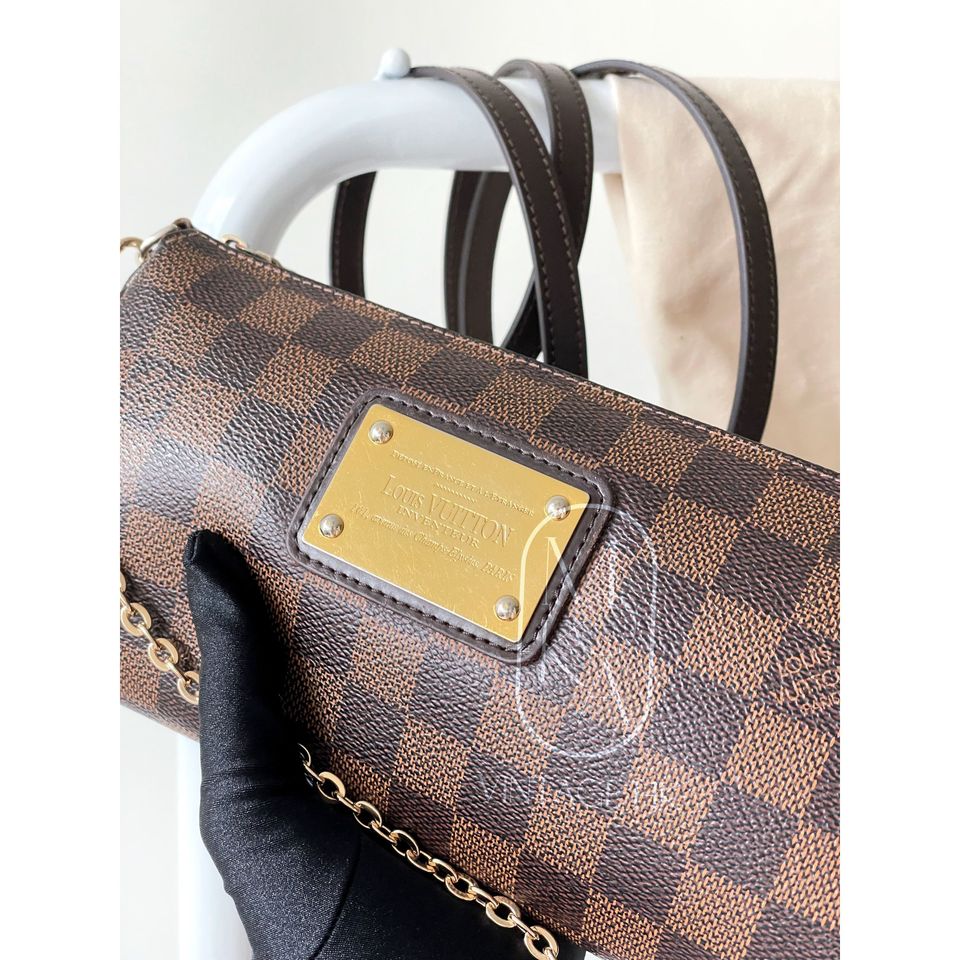 Louis Vuitton damier ebene pochette eva