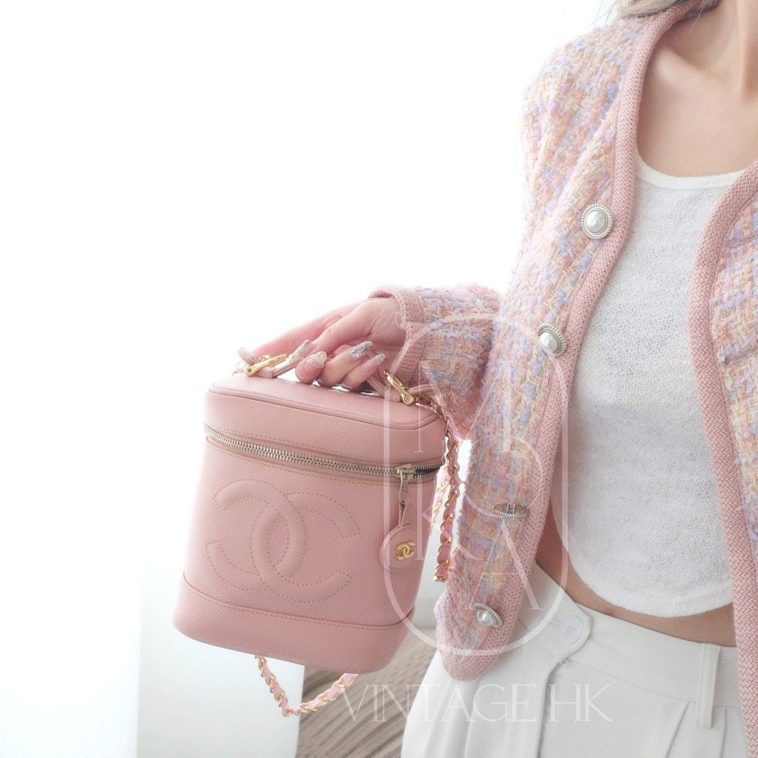 Chanel vintage coco caviar wash bag