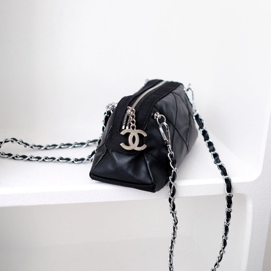 Chanel vintage pvc clutch bag + chain