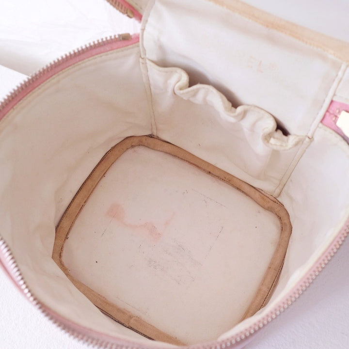 Chanel vintage coco caviar wash bag