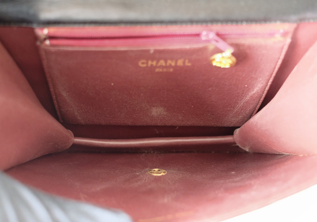 Chanel vintage black classic flap chain bag