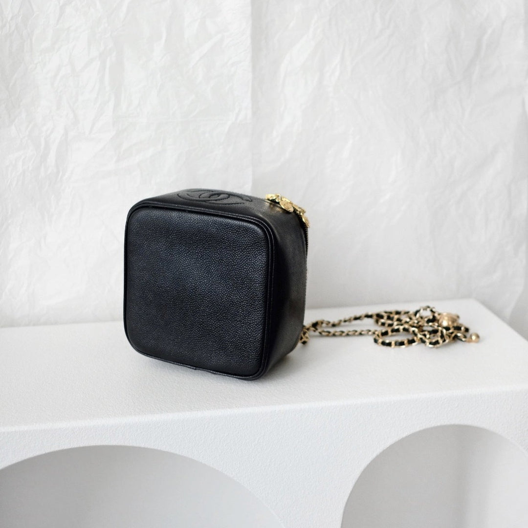 Chanel vintage coco cowhide mini wash bag
