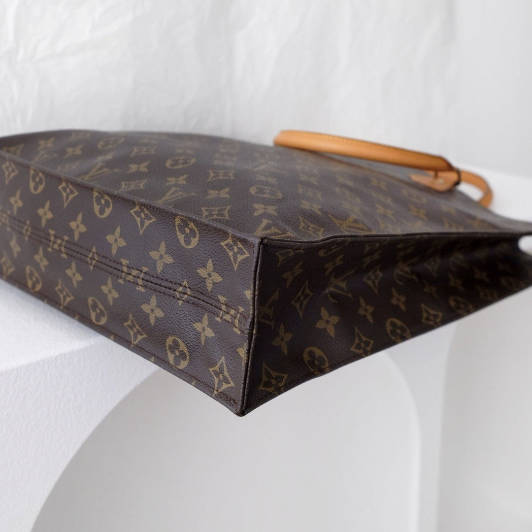 Louis Vuitton Monogram Petit Sac Plat