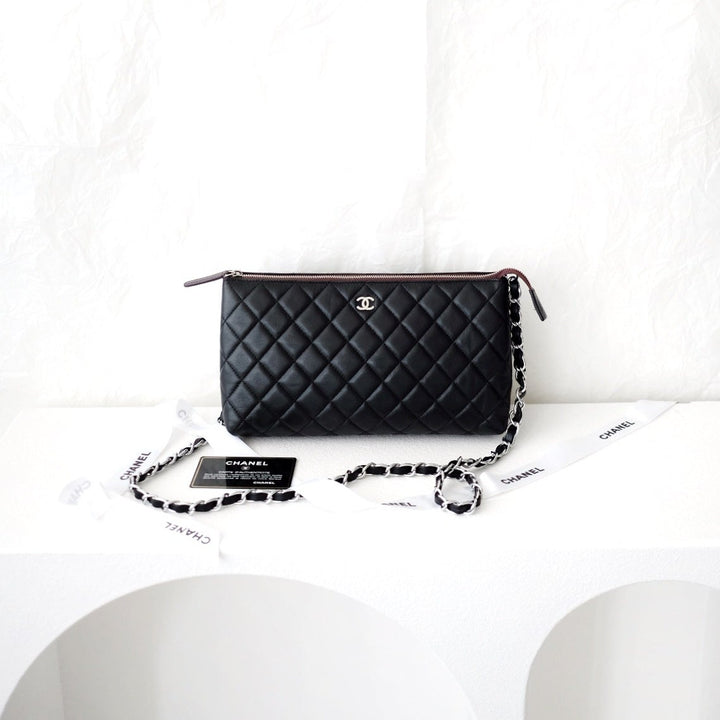 Chanel matelasse quilted clutch bag+chain