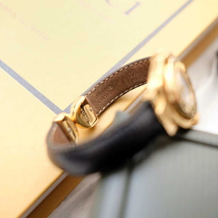 Gucci vintage gold swivel-twirl wristwatch