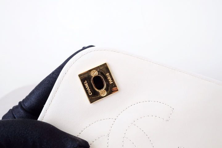 Chanel vintage triangle classic flap chain bag