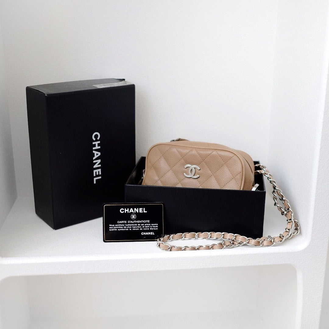 Chanel vintage beige quilted cowhide pouch +chain