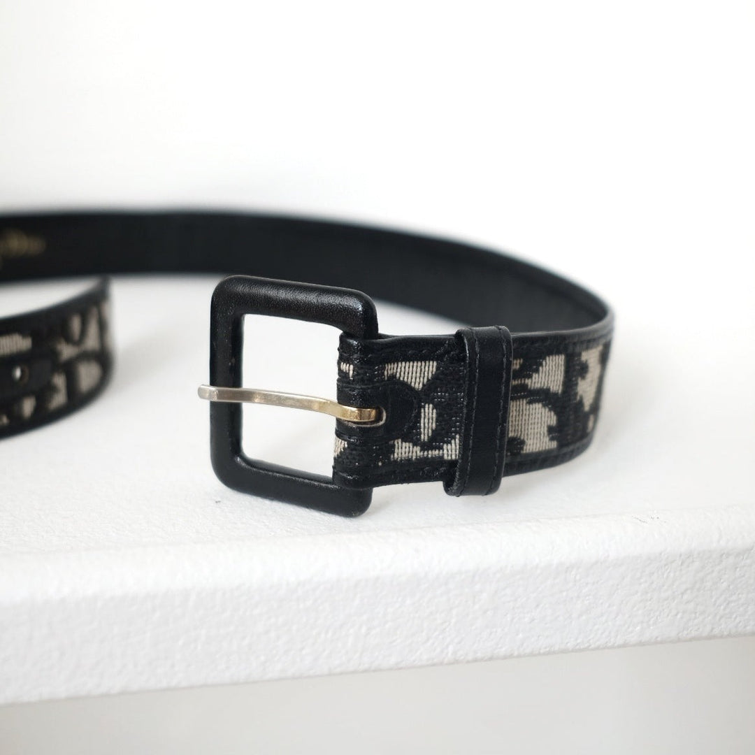 Dior vintage belt (black)
