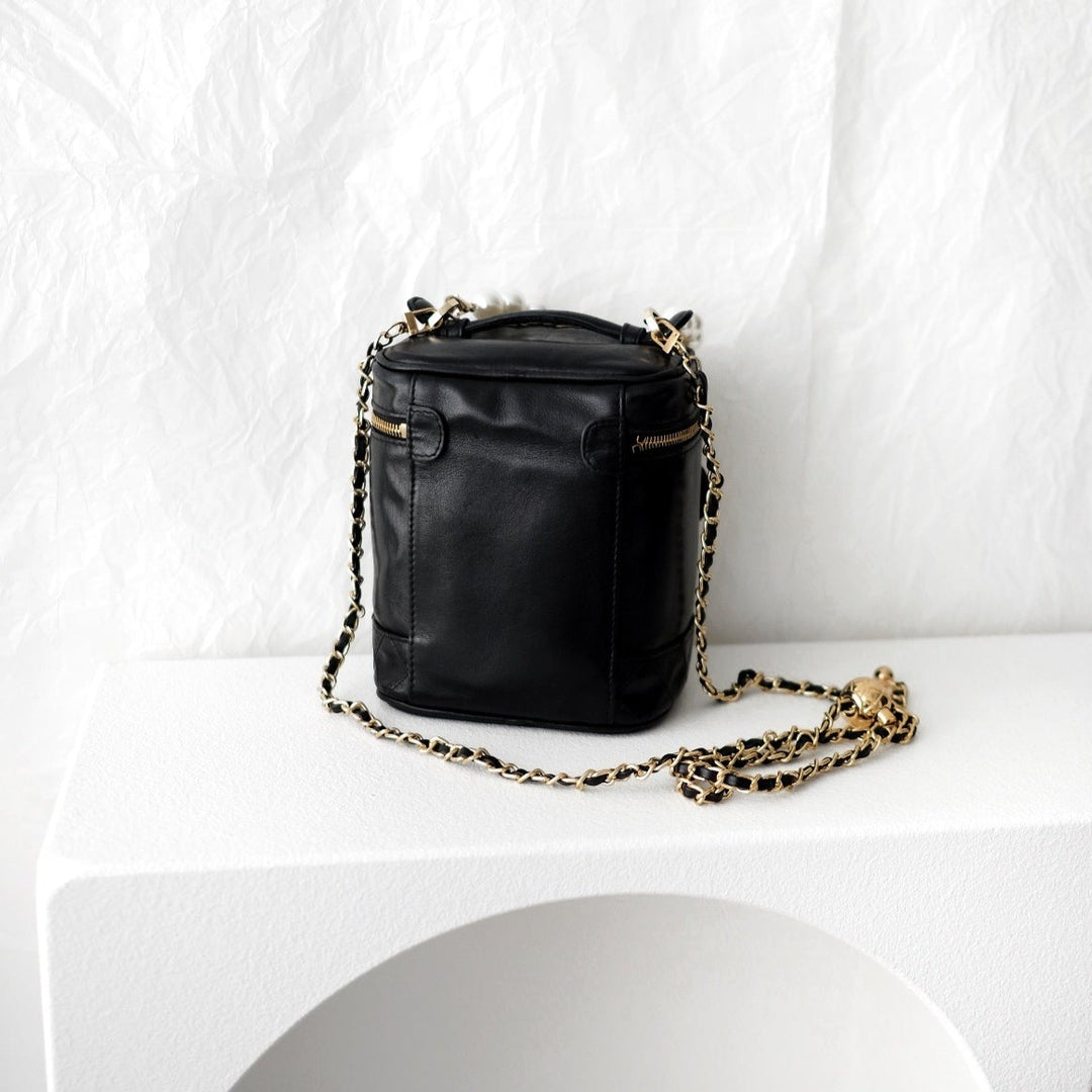 Chanel vintage coco sheepskin wash bag