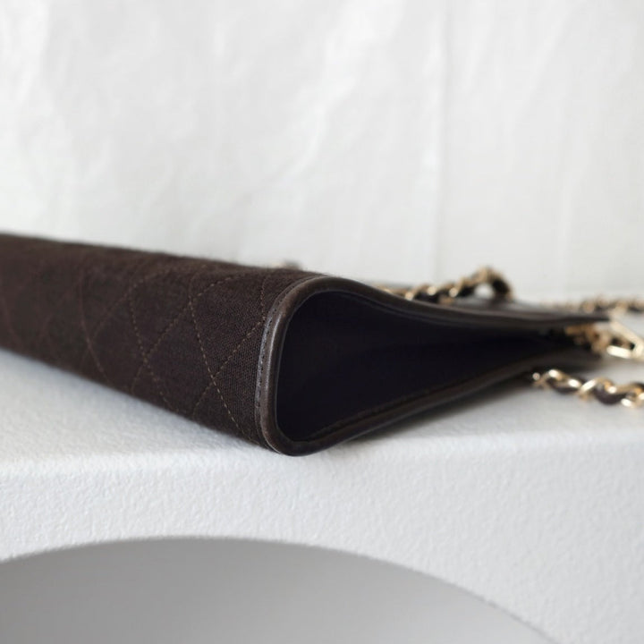 Chanel vintage brown pouch + chain