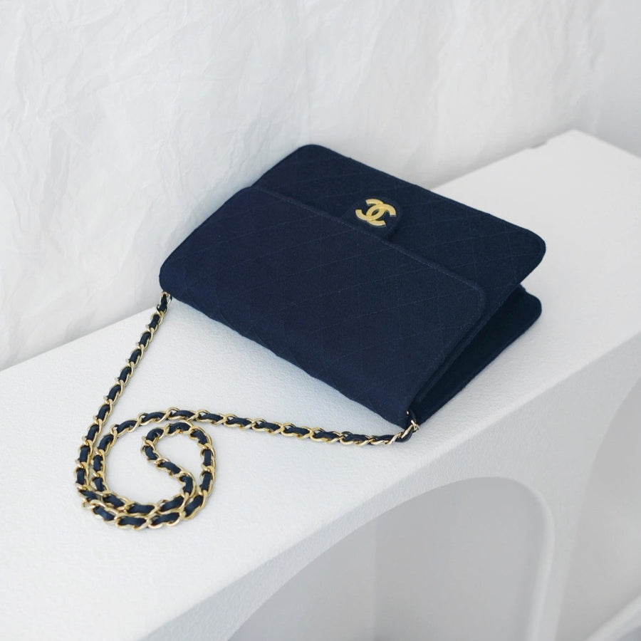 Chanel vintage canvas flap chain bag（navy）