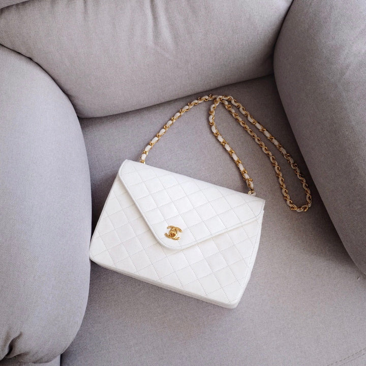Chanel vintage triangle classic flap chain bag