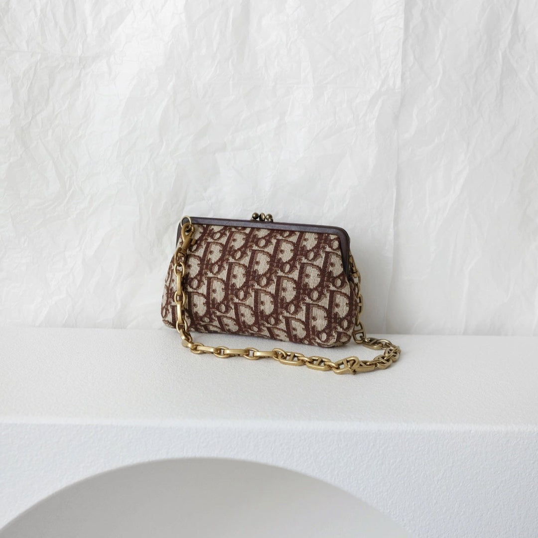 Dior vintage kiss-lock clutch bag+chain