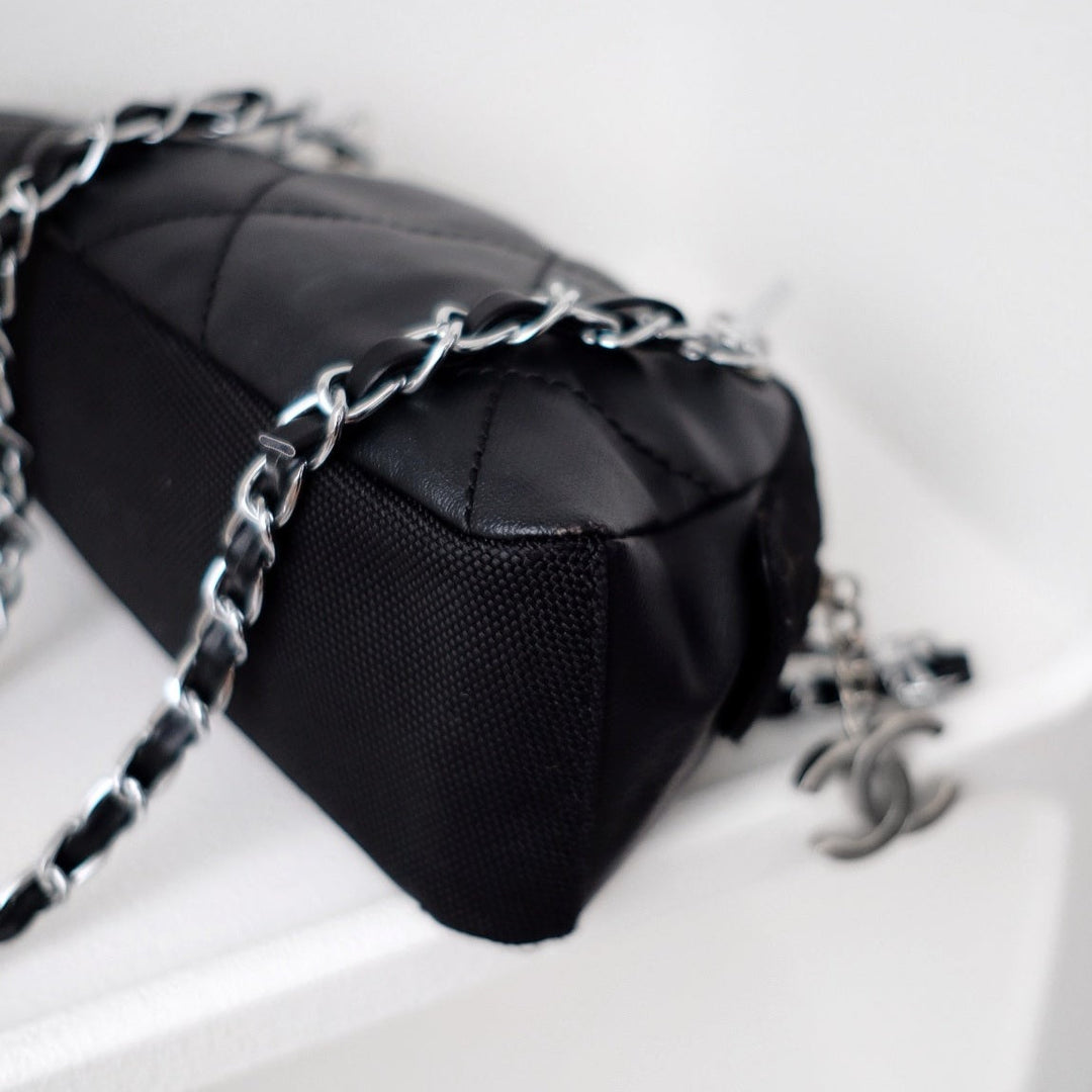Chanel vintage pvc clutch bag + chain