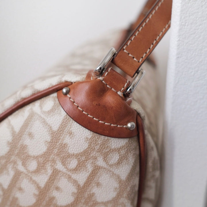 Dior vintage pouchette beige leather baguette