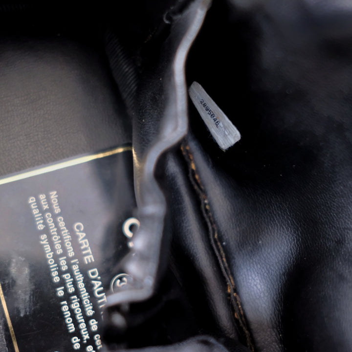 Chanel vintage coco cowhide wash bag
