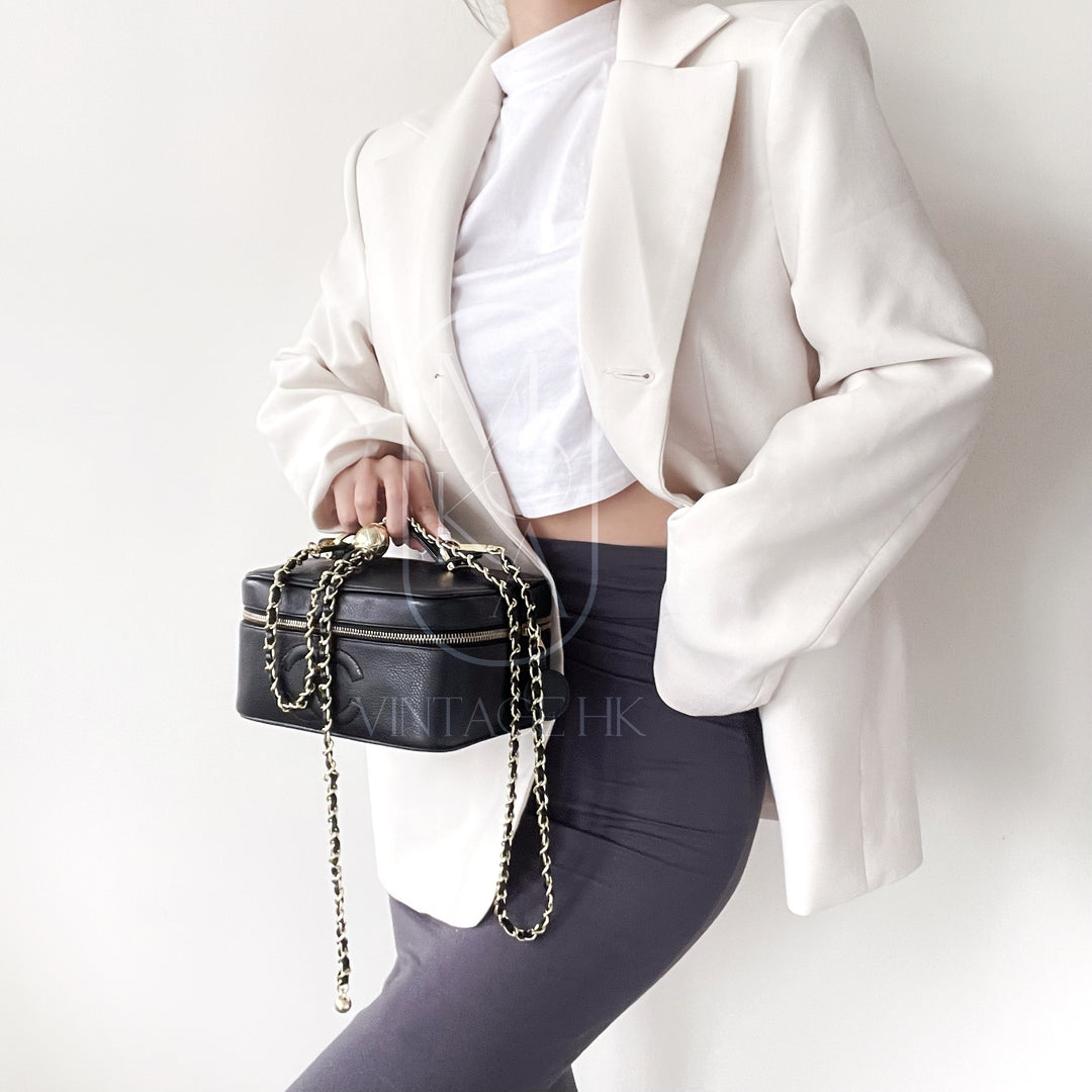 Chanel vintage coco cowhide wash bag