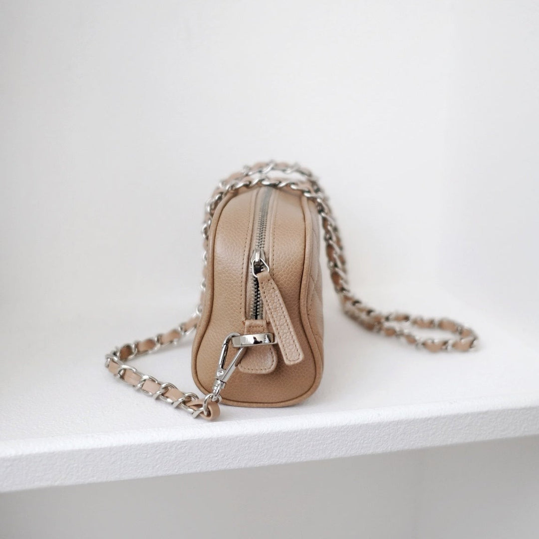 Chanel vintage beige quilted cowhide pouch +chain