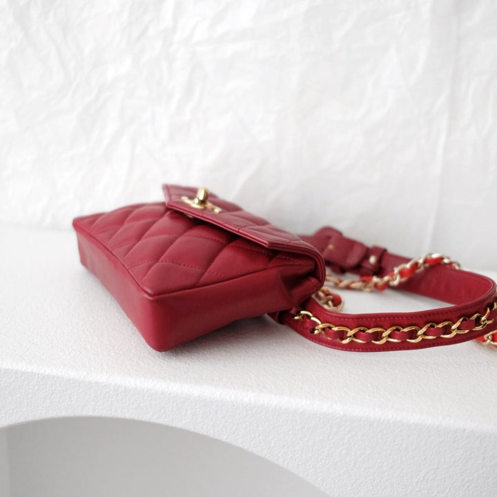 Chanel  vintage quilted sheepskin CC belt bag+chain