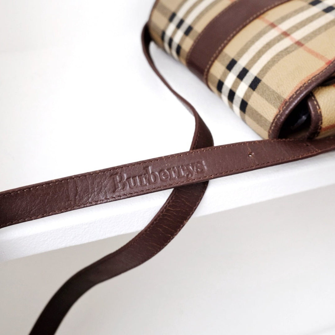 Burberry vintage pvc cross body bag