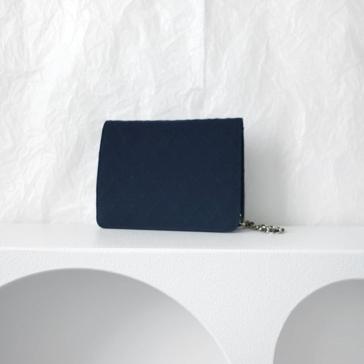 Chanel vintage canvas flap chain bag（navy）