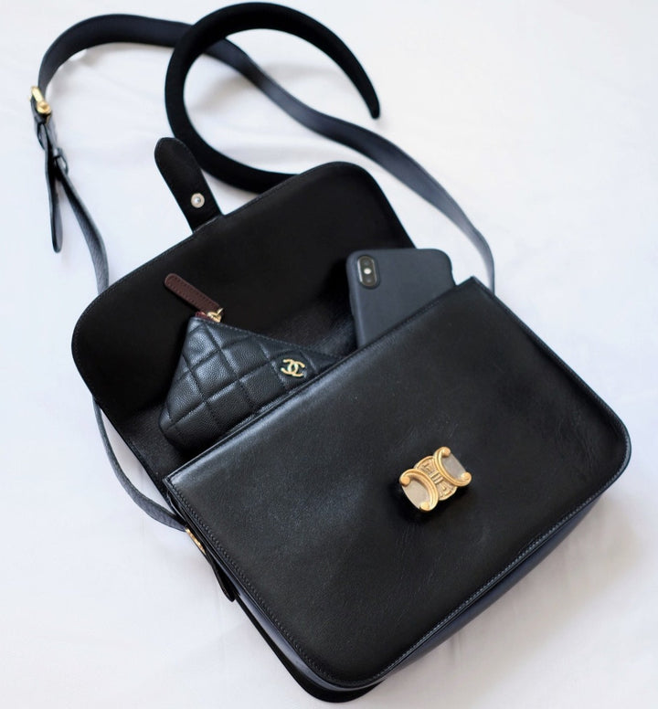 Celine vintage medium triomphe box bag