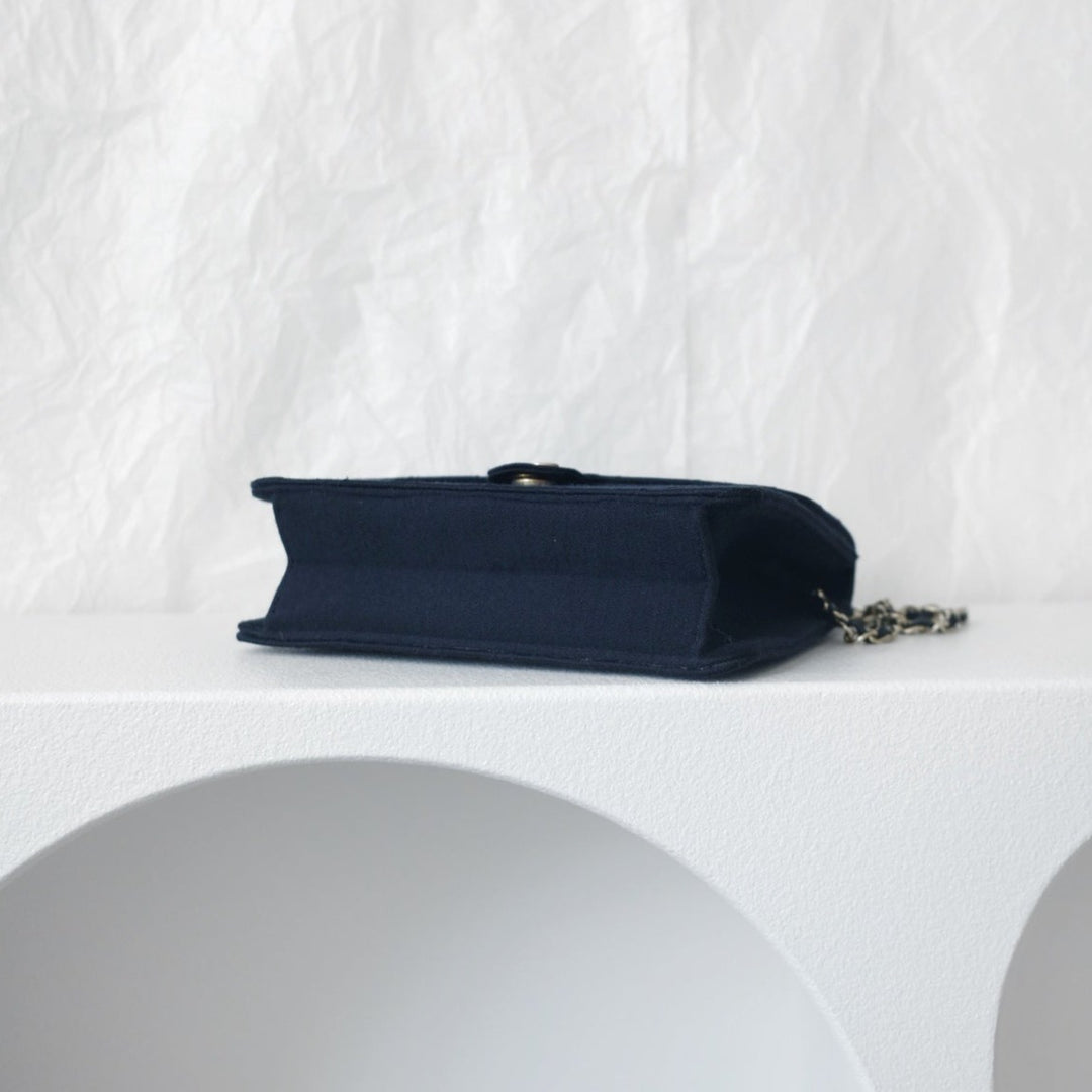 Chanel vintage canvas flap chain bag（navy）