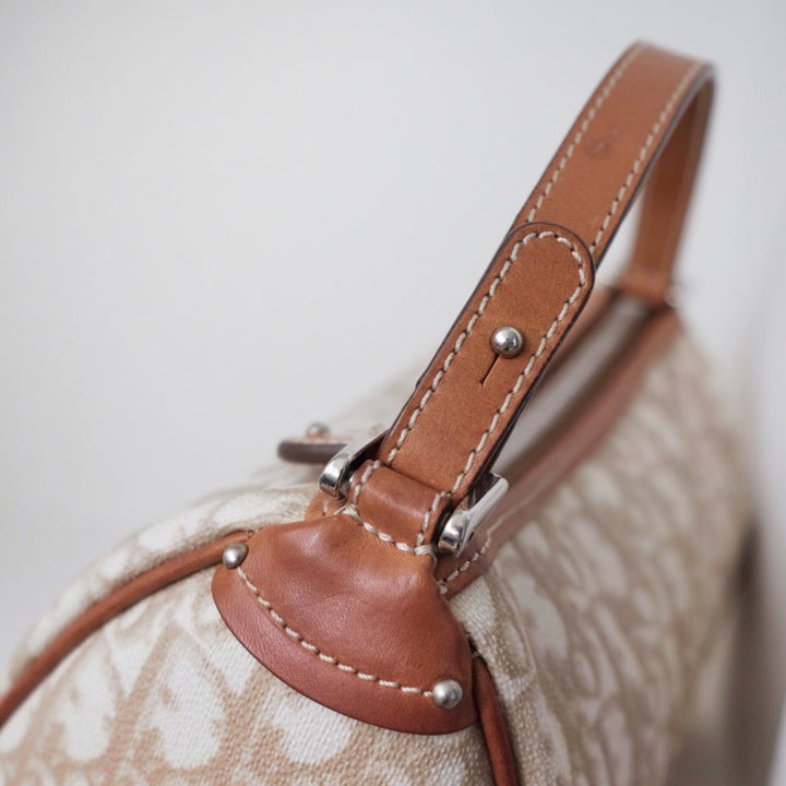 Dior vintage pouchette beige leather baguette