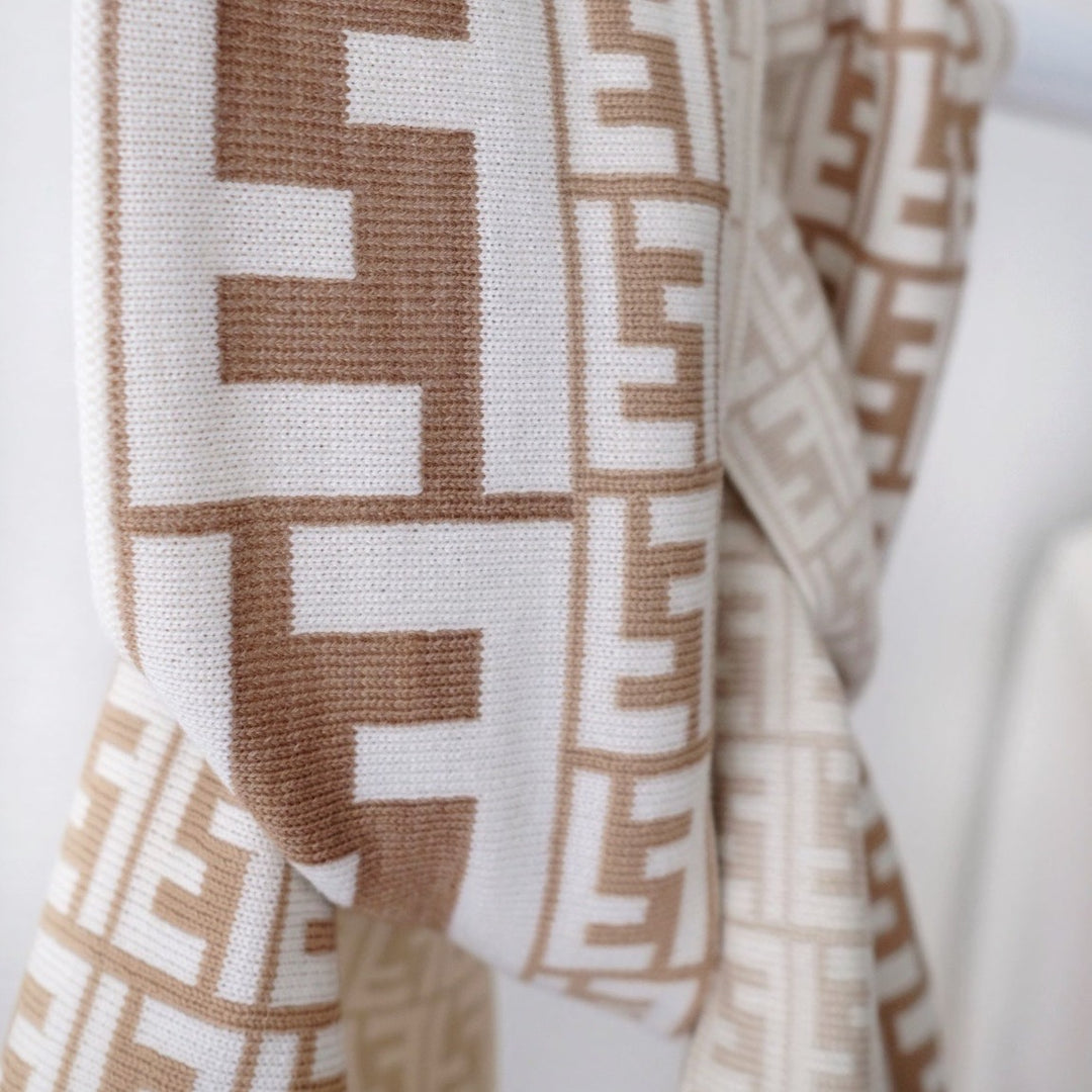 Fendi scarf No. FS212