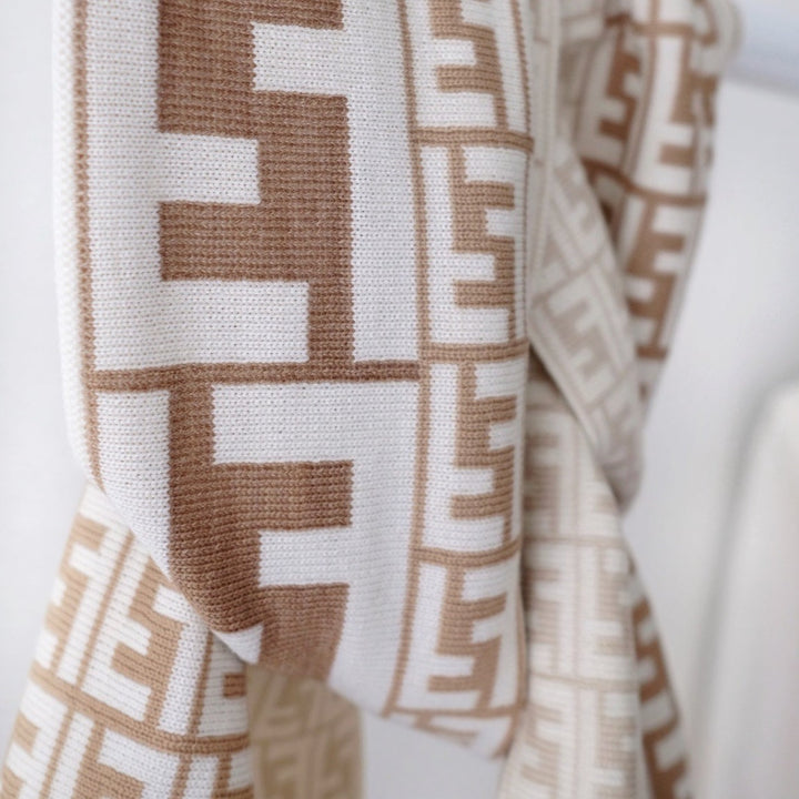 Fendi scarf No. FS212