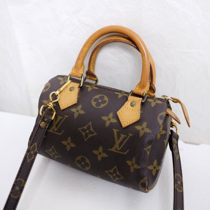 Louis Vuitton speedy mini monogram canvas monogram hand bag