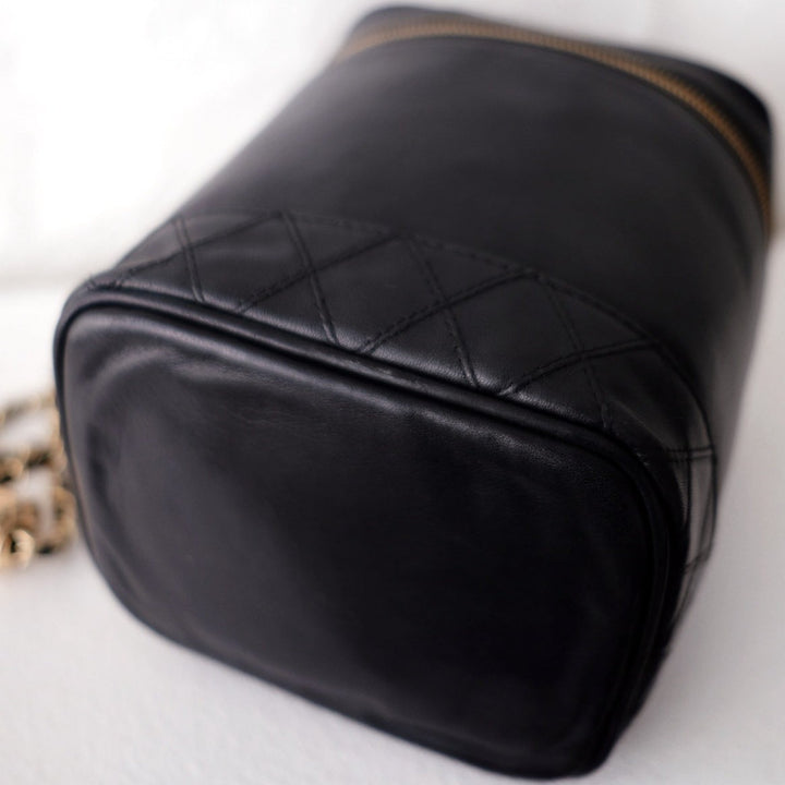 Chanel vintage coco sheepskin wash bag