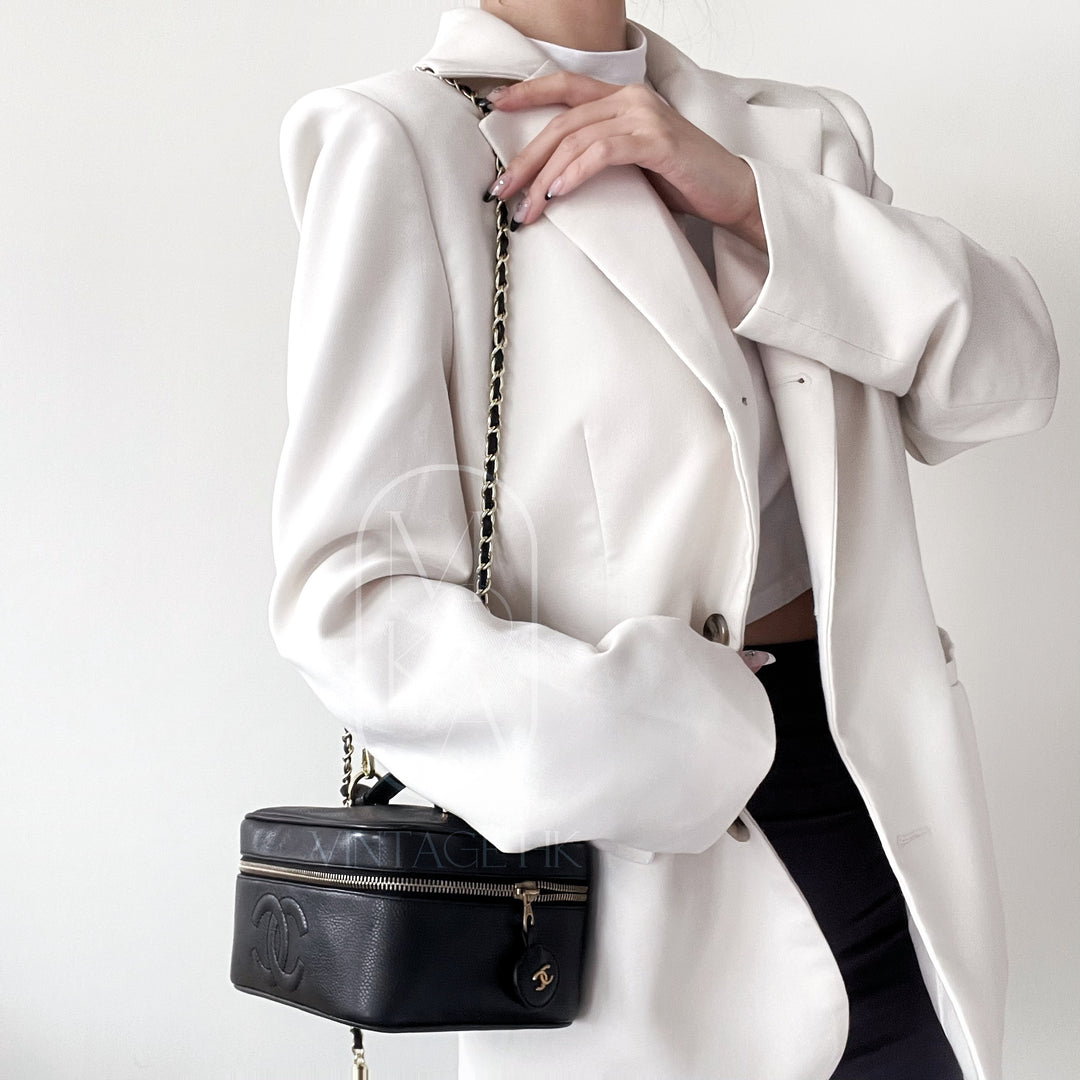 Chanel vintage coco cowhide wash bag