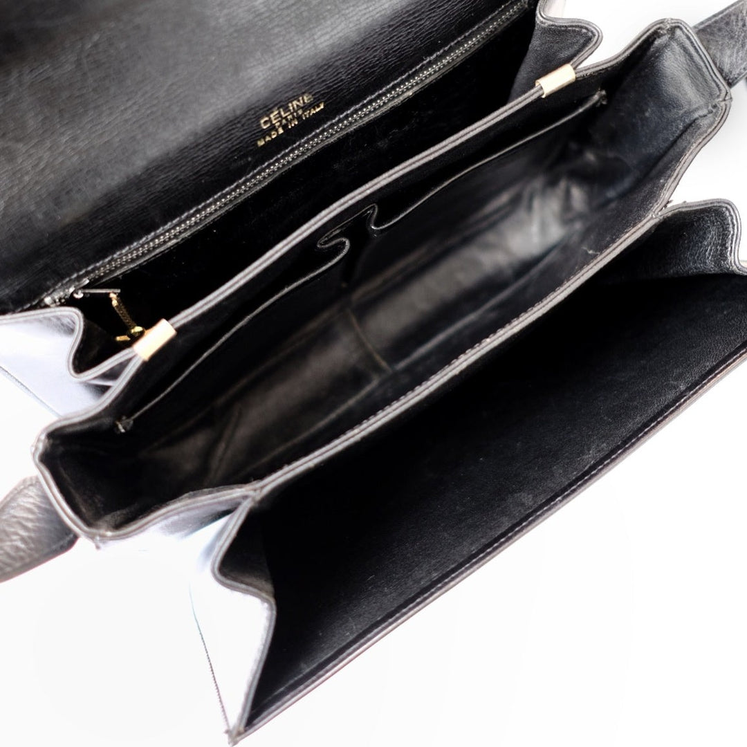 Celine vintage medium triomphe box bag