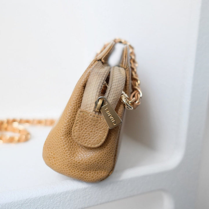 Chanel vintage beige quilted cowhide pouch +chain
