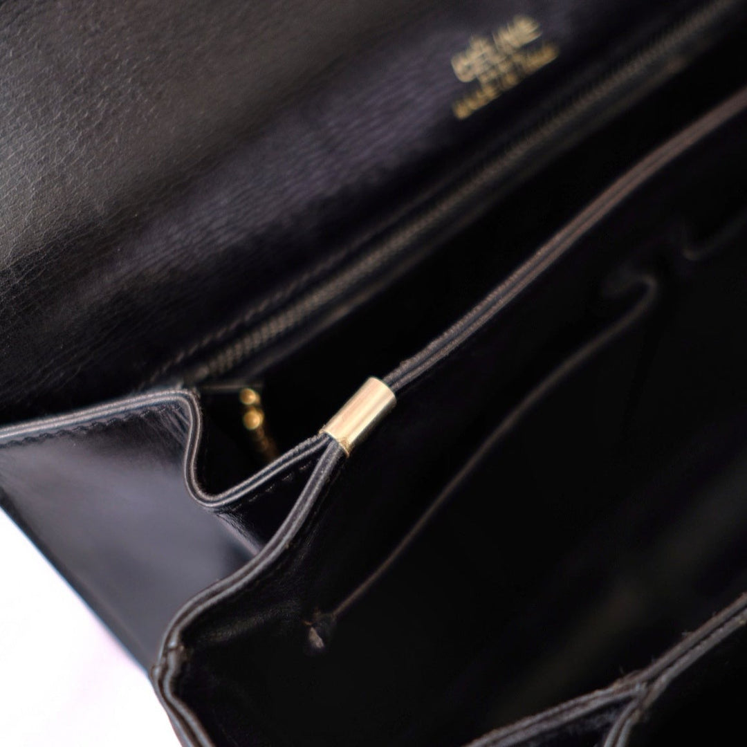 Celine vintage medium triomphe box bag