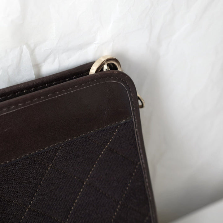 Chanel vintage brown pouch + chain