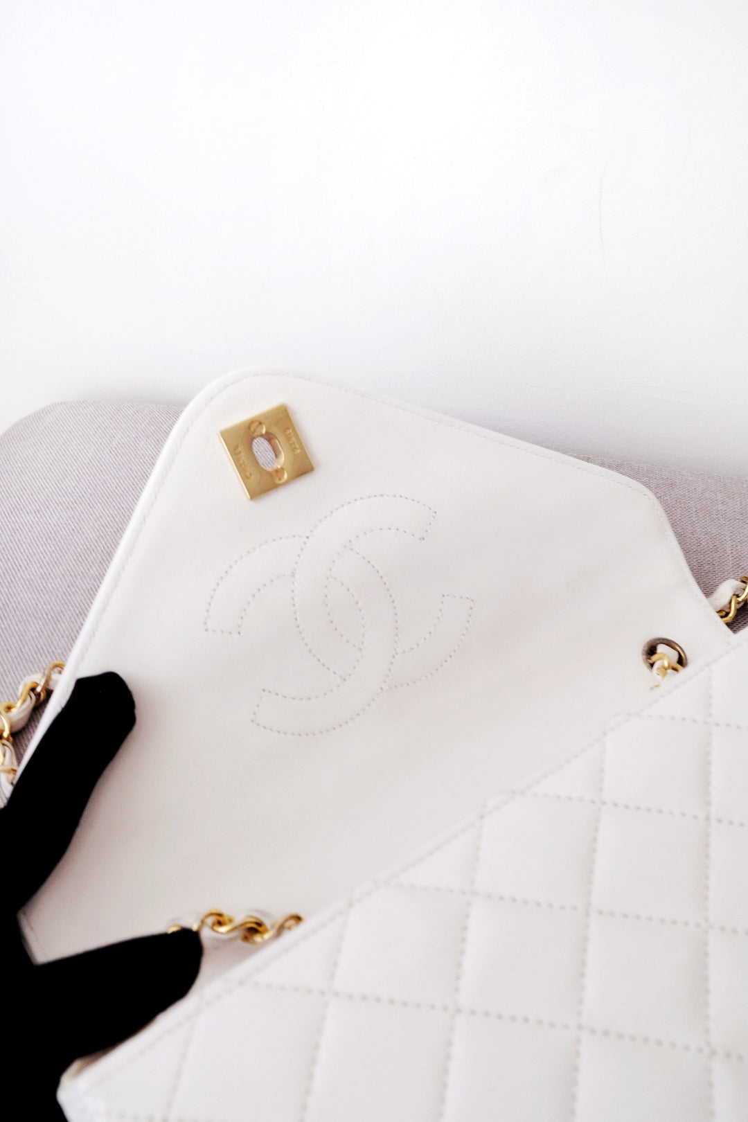 Chanel vintage triangle classic flap chain bag