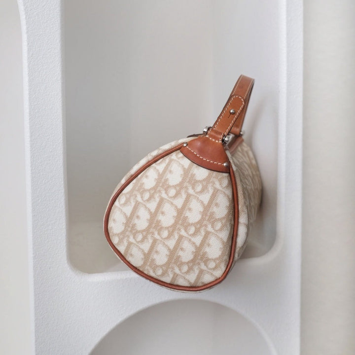 Dior vintage pouchette beige leather baguette