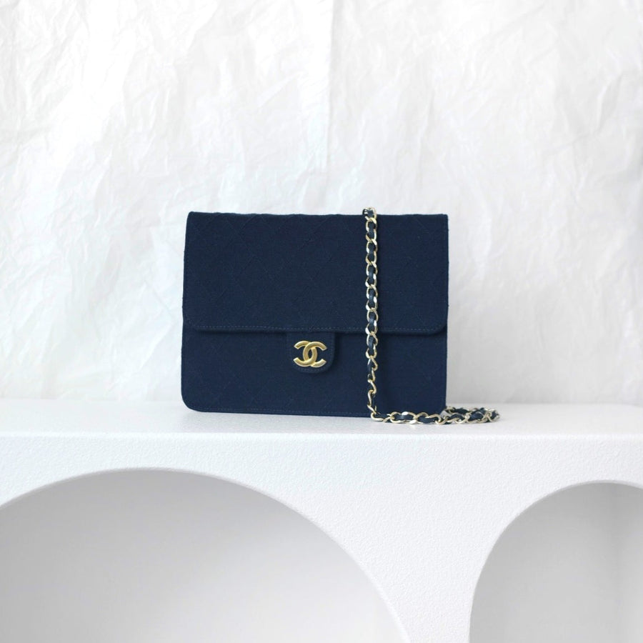 Chanel vintage canvas flap chain bag（navy）