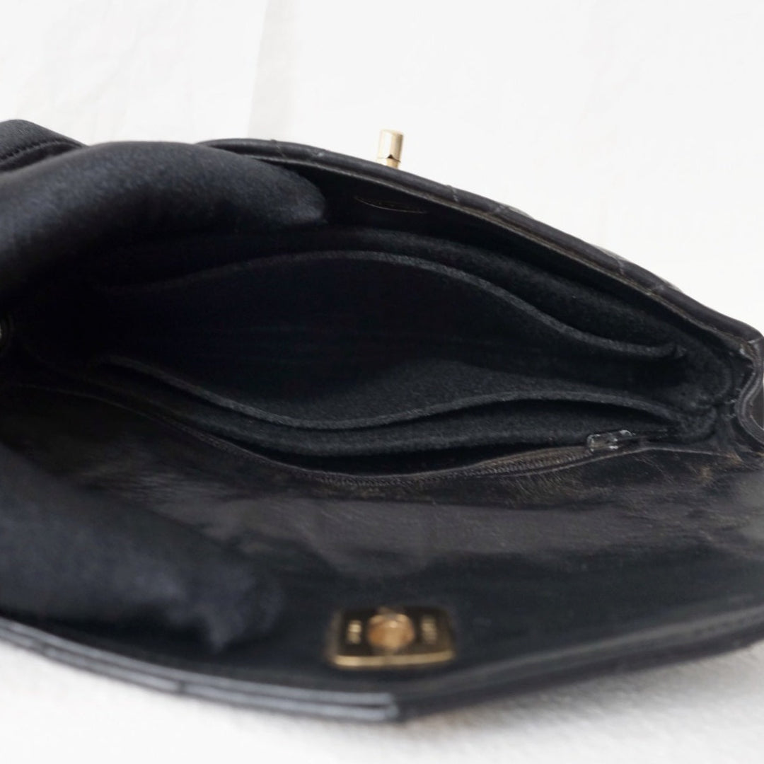 Chanel vintage quilted sheepskin CC belt bag+chain
