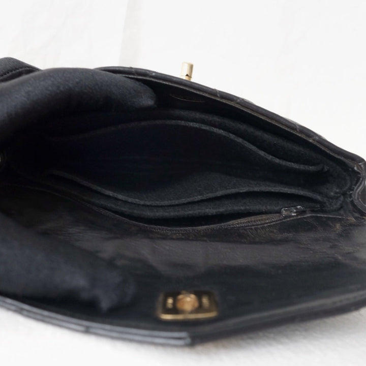 Chanel vintage quilted sheepskin CC belt bag+chain
