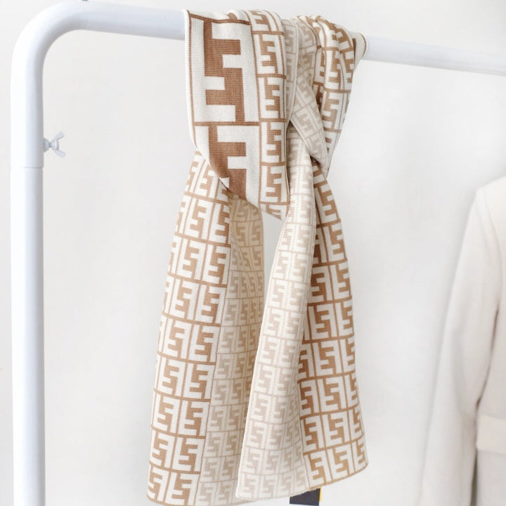 Fendi scarf No. FS212
