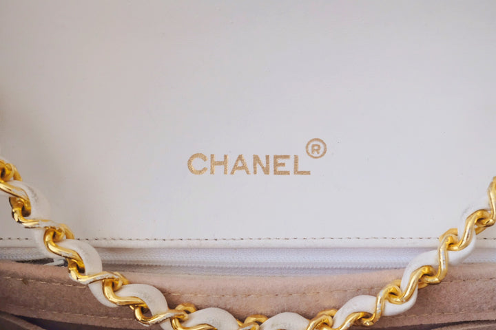 Chanel vintage triangle classic flap chain bag