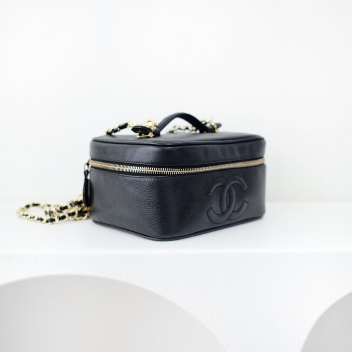 Chanel vintage coco cowhide wash bag