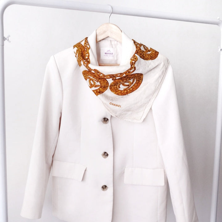 Chanel vintage silk scarf No.CHS211